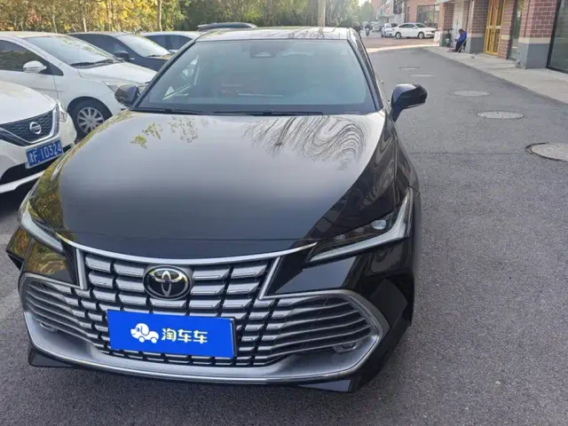 Toyota Avalon — Фото автомобиля 2