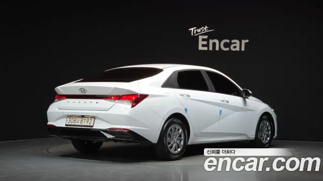 Hyundai Avante CN7 — Фото автомобиля 2