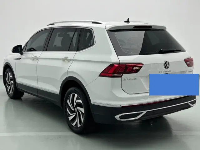Volkswagen Tiguan L — Фото автомобиля 5