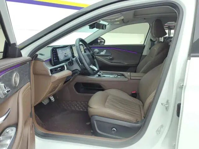 Chery Arrizo 8 — Фото автомобиля 9