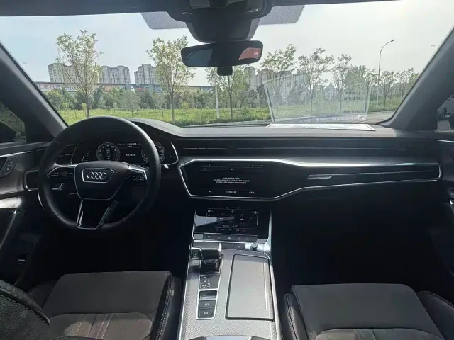 Audi A6L — Фото автомобиля 5