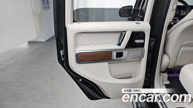 Mercedes-Benz G-Class — Фото автомобиля 19