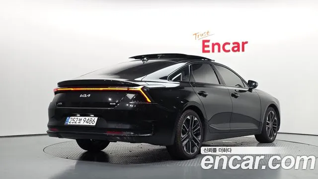 Kia K8 Signature — Фото автомобиля 2