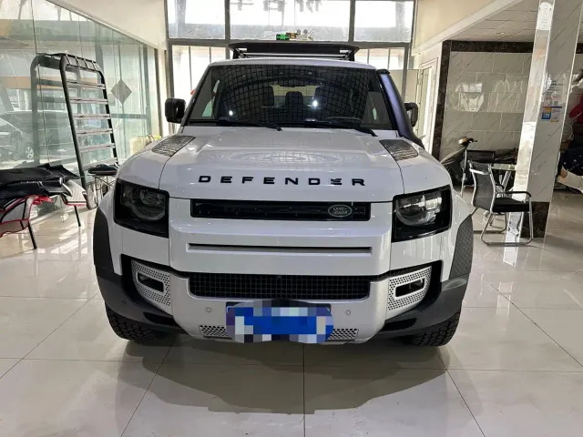 Land Rover Defender — Фото автомобиля 3