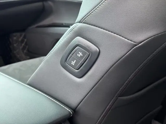 Toyota Camry — Фото автомобиля 21