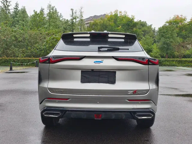 Changan Z6 — Фото автомобиля 13