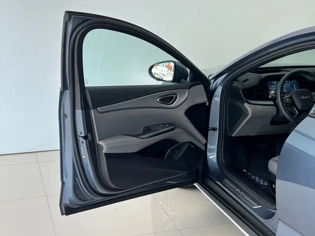 BYD Seal 07 DM-i — Фото автомобиля 14