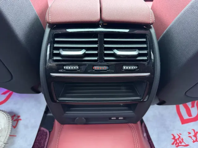 BMW 5 Series — Фото автомобиля 14