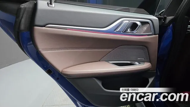 BMW i4 — Фото автомобиля 20