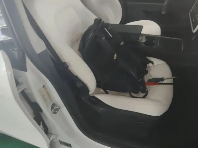 Tesla Model Y — Фото автомобиля 24