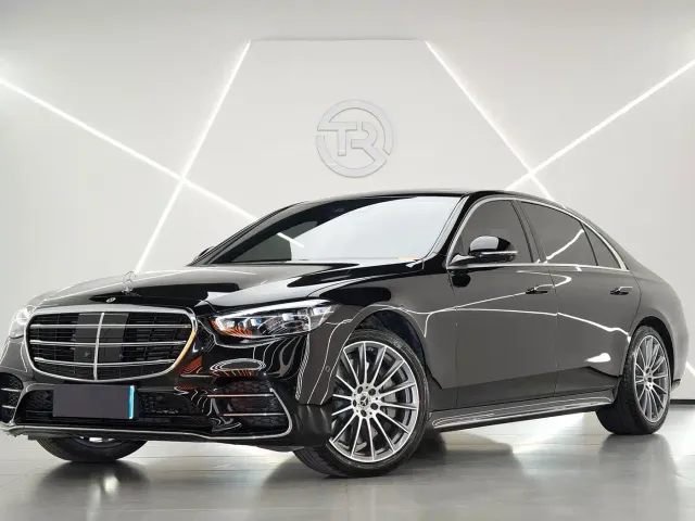 Фотография автомобиля — Mercedes-Benz S-Class