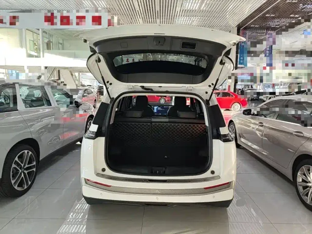 GAC Aion Y — Фото автомобиля 18