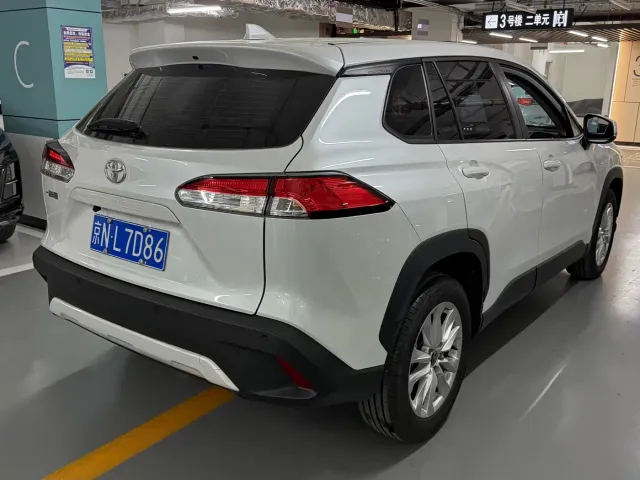 Toyota Corolla Cross — Фото автомобиля 5