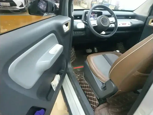Wuling Hongguang Mini EV — Фото автомобиля 15