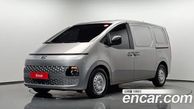 Фотография автомобиля — Hyundai Staria