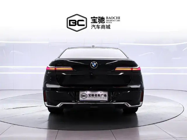 BMW 7 Series — Фото автомобиля 4
