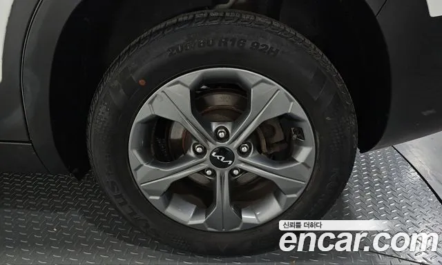 Kia Seltos — Фото автомобиля 6