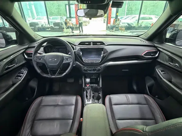 Chevrolet Trailblazer — Фото автомобиля 10