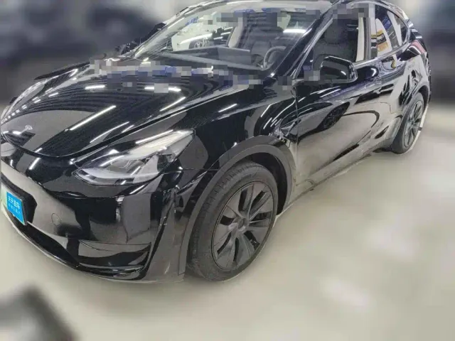 Фотография автомобиля — Tesla Model Y