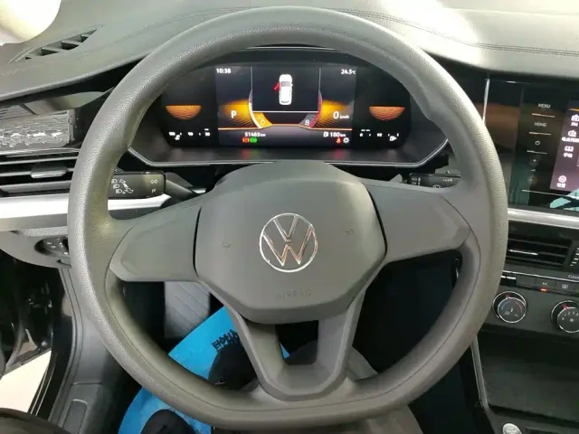 Volkswagen Passat — Фото автомобиля 15