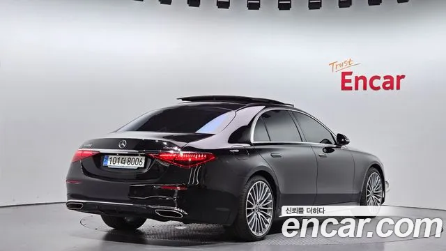 Mercedes-Benz S-Class — Фото автомобиля 2