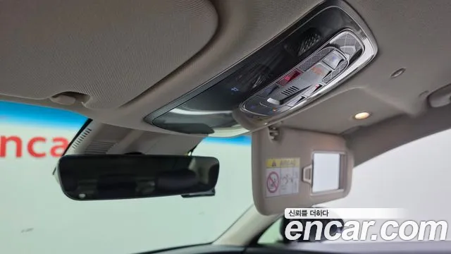 Genesis G80 Electrified G80 (RG3) — Фото автомобиля 26