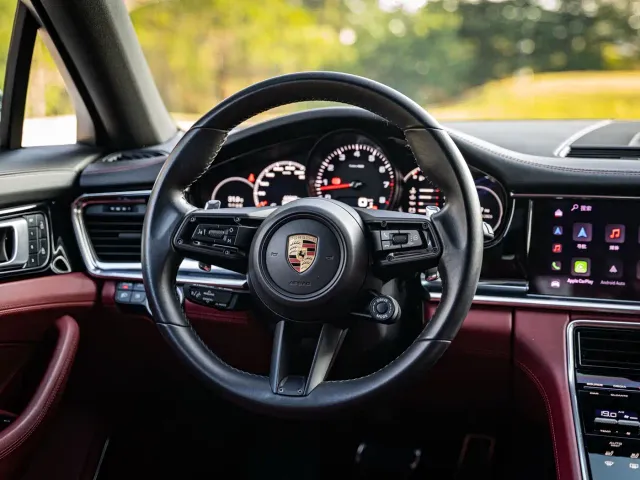 Porsche Panamera — Фото автомобиля 11
