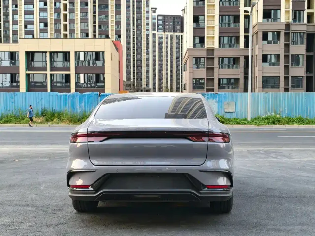 BYD Han — Фото автомобиля 5