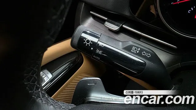 Kia Carnival Generation 4 — Фото автомобиля 29