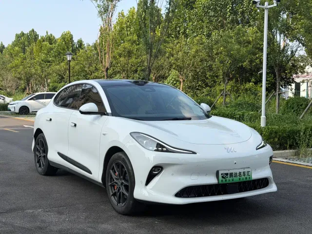 IM Motors LS6 — Фото автомобиля 3