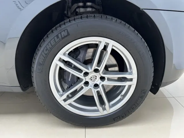 Porsche Macan — Фото автомобиля 4