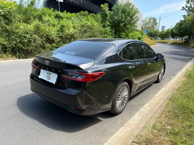 Toyota Camry — Фото автомобиля 14
