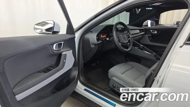 Polestar 2 — Фото автомобиля 10