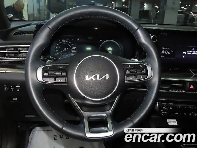Kia K5 Generation 3 — Фото автомобиля 8