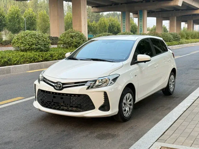 Фотография автомобиля — Toyota Vios FS