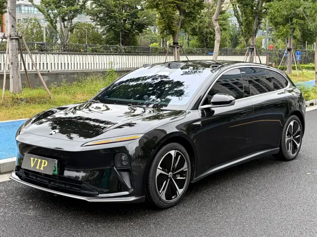 Фотография автомобиля — Nio ET5 Touring