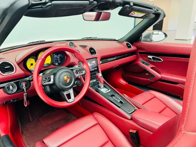 Porsche 718 — Фото автомобиля 13
