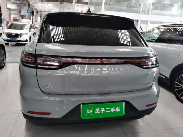 Leapmotor C11 — Фото автомобиля 5