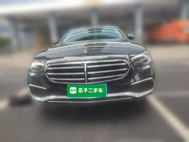 Mercedes-Benz E-Class — Фото автомобиля 22