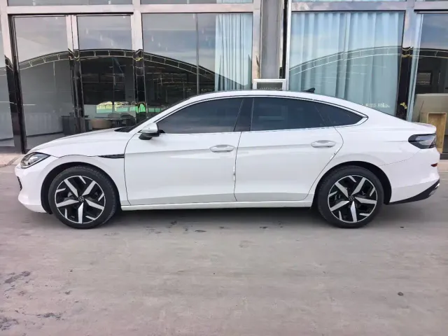 Volkswagen Lamando — Фото автомобиля 6
