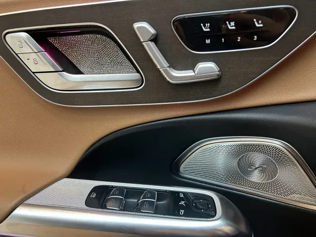 Mercedes-Benz E-Class — Фото автомобиля 7