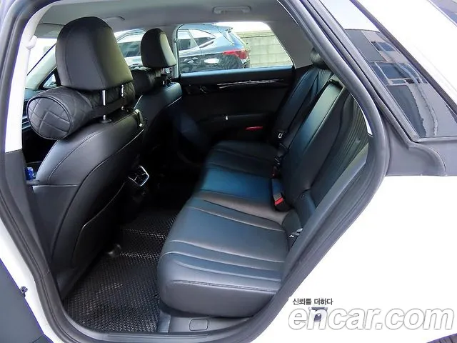 Hyundai Grandeur GN7 — Фото автомобиля 6