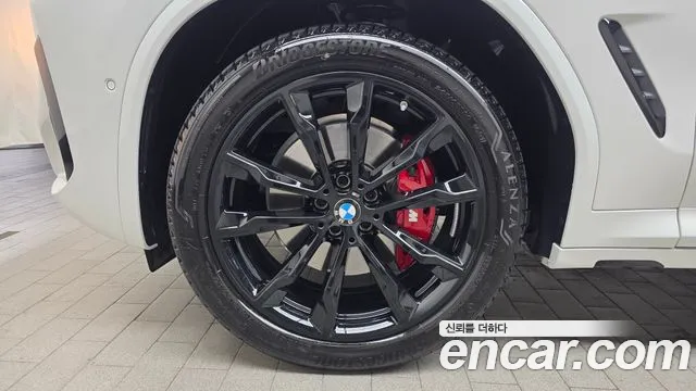 BMW X4 xDrive20i M Sport Pro Special Edition — Фото автомобиля 4