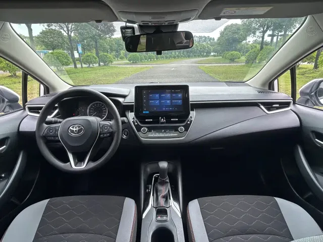 Toyota Corolla — Фото автомобиля 11