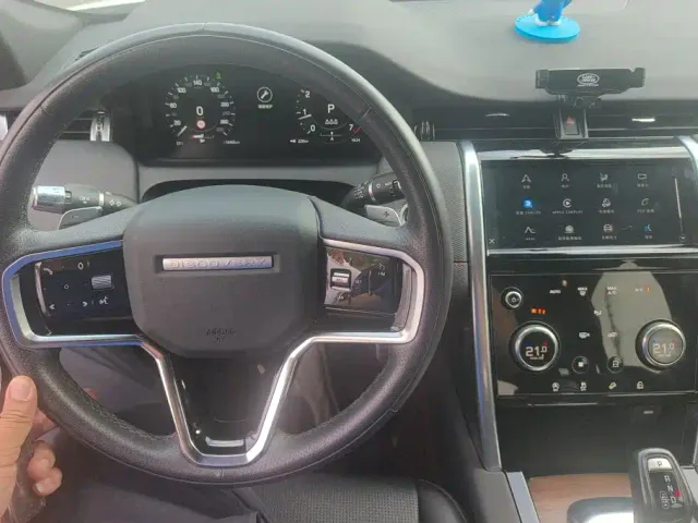 Land Rover Discovery Sport — Фото автомобиля 12