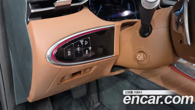 Genesis GV70 — Фото автомобиля 27