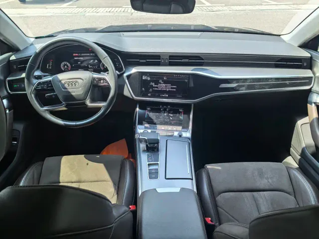 Audi A7L — Фото автомобиля 14