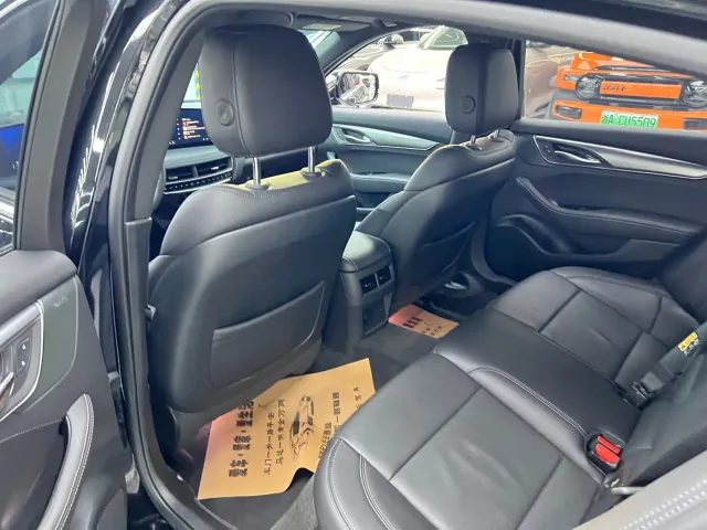 Cadillac CT5 — Фото автомобиля 14