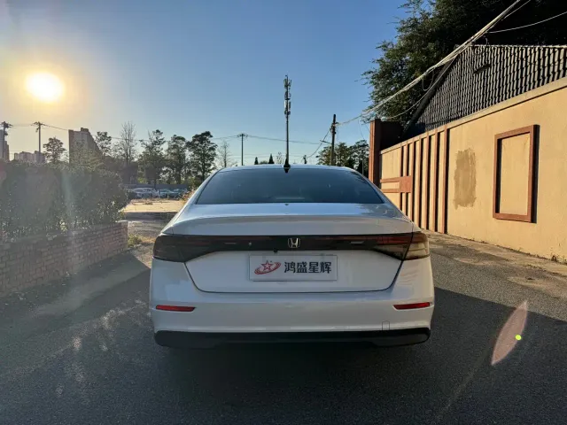 Honda Accord — Фото автомобиля 5
