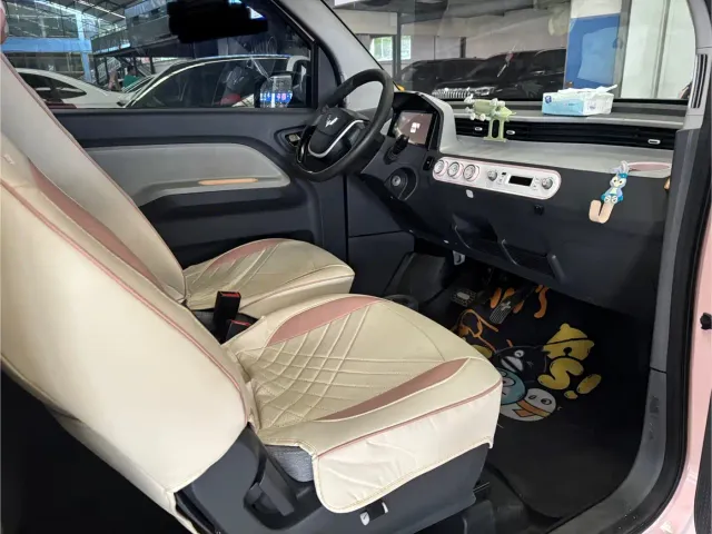 Wuling Hongguang Mini EV — Фото автомобиля 10